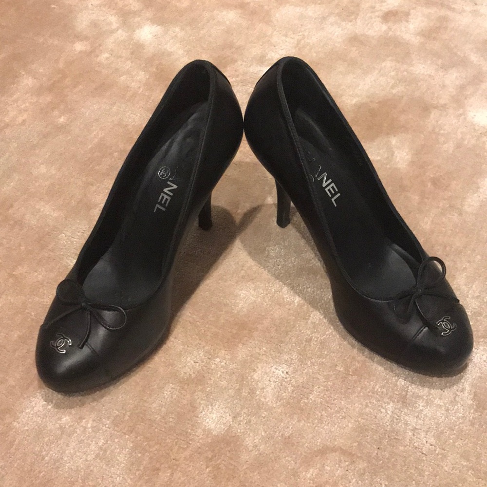 Chanel Heels - Picture 3 of 8